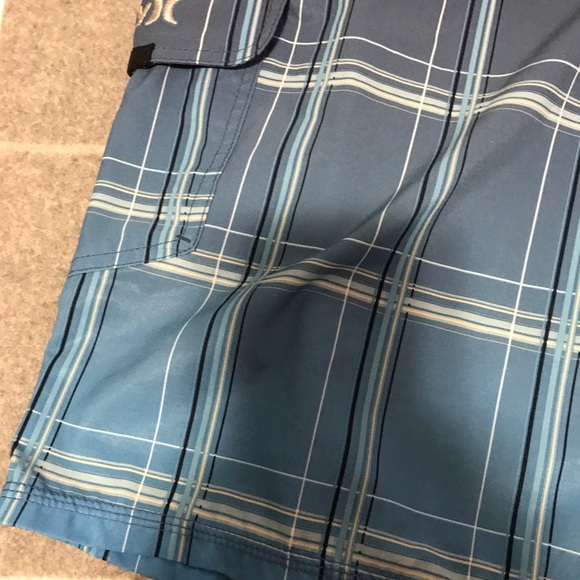 Hurley swim shorts - Picture 2 of 3